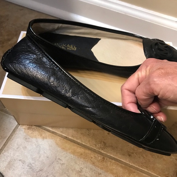 ⚫️Michael Kors Keli Flat - Picture 6 of 8